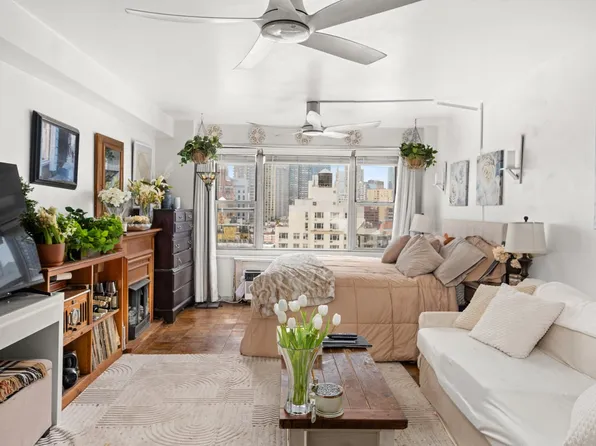 440 East 79th Street image 1 of 16