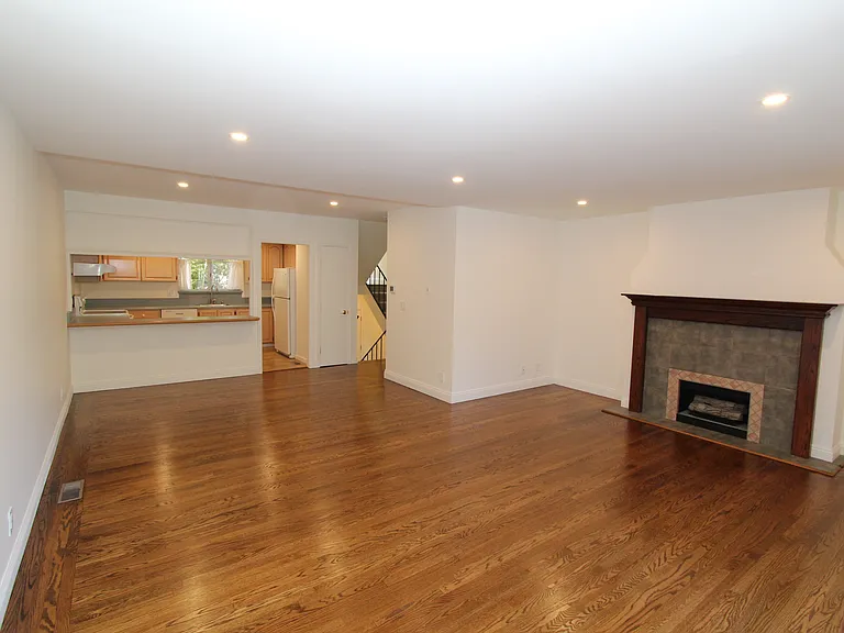 81 Corte Lenosa #B — Photo 1
