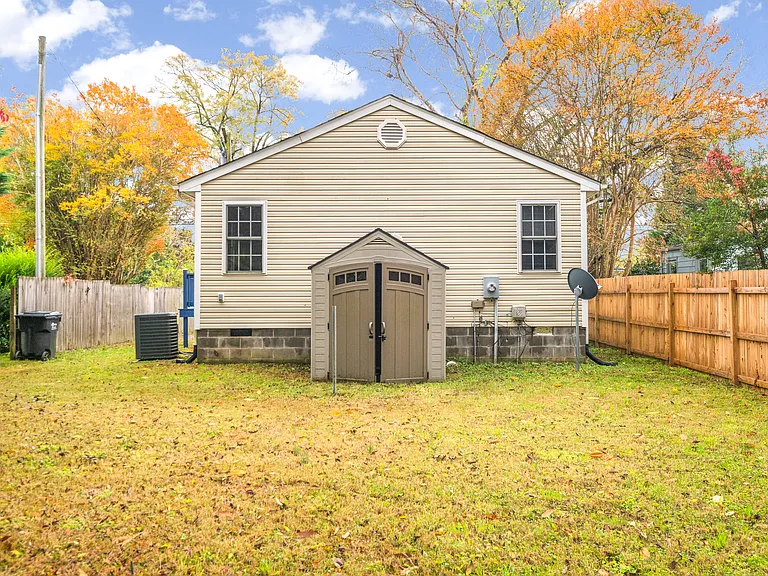 514 Highland Ave — Photo 32