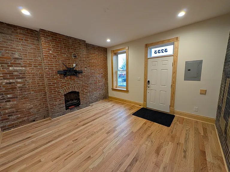 3233 Morganford Rd — Photo 19