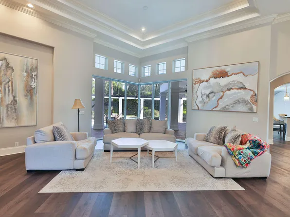 6293 Augusta Cv, Destin, FL 32541