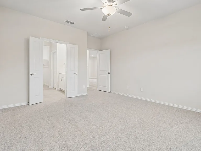 702 Dotty Dr — Photo 10