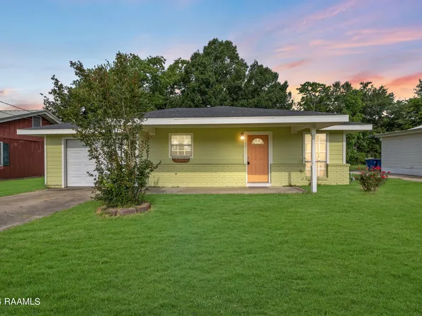 930 Pearl St, Rayne, LA 70578