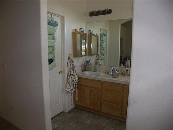 5th image of 1949 Flora Vista Dr