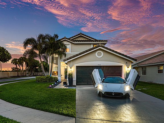 2nd image of 7006 Chesapeake Circle