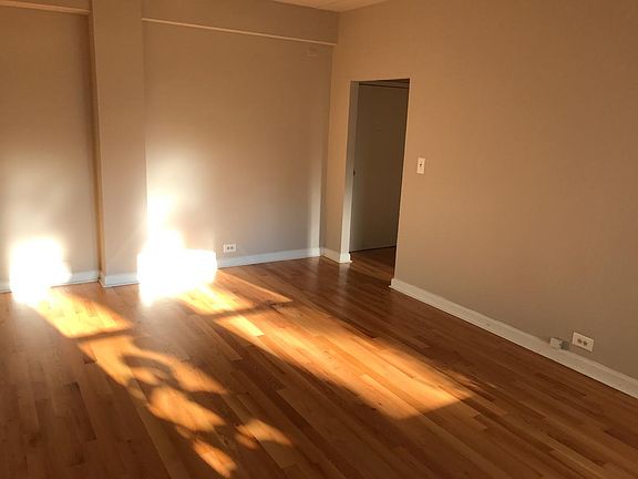 3rd image of 7100 N Sheridan Road # Fl 1ST