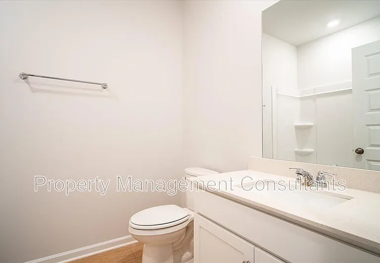 22821 Dashwood Ln — Photo 9