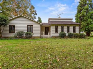 4800 Blakeshire Rd, Greensboro, NC 27406