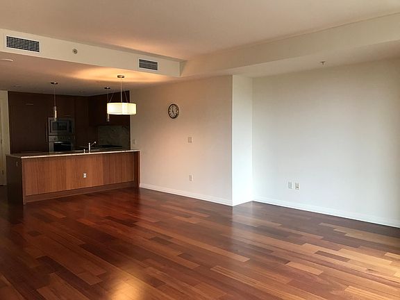 3rd image of 10700 NE 4th St Unit 322