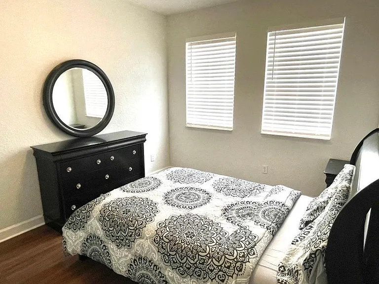 10454 Galleria St — Photo 5