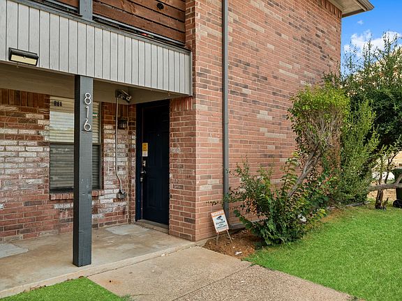 2nd image of 816 Betty Ct APT A