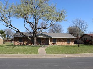 611 Rolling Ridge Ln, Duncanville, TX 75116