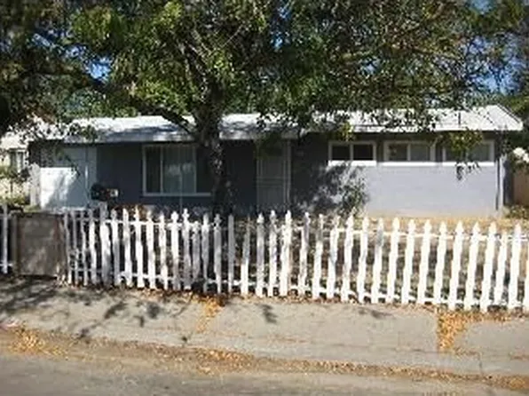 701 Las Palmas Ave, Sacramento, CA 95815