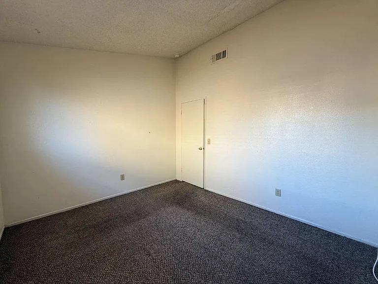 364 Rio Grande Ct #A — Photo 11
