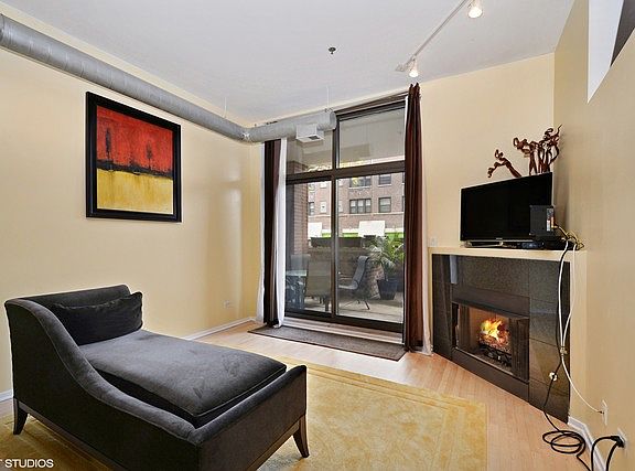 4th image of 1000 E 53rd St Unit 118S
