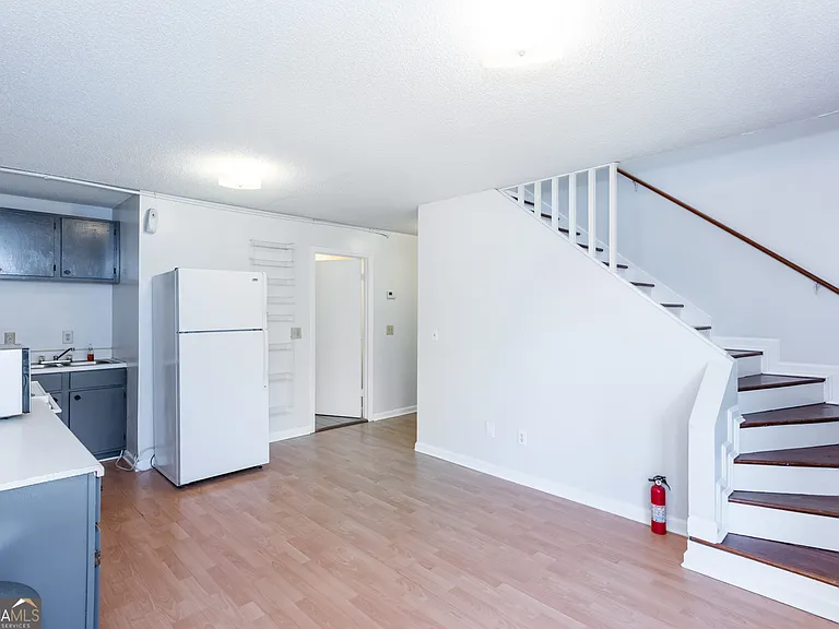 656 Bellemeade Ave NW #B — Photo 1