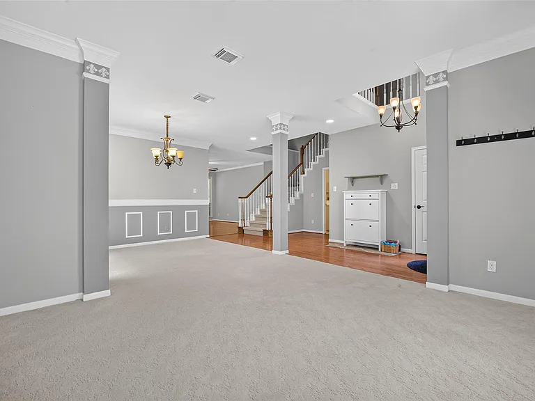 4414 Ringrose Dr — Photo 5