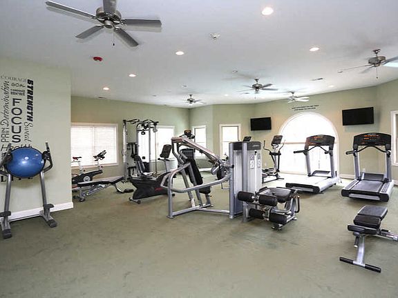 24/7 Fitness Center