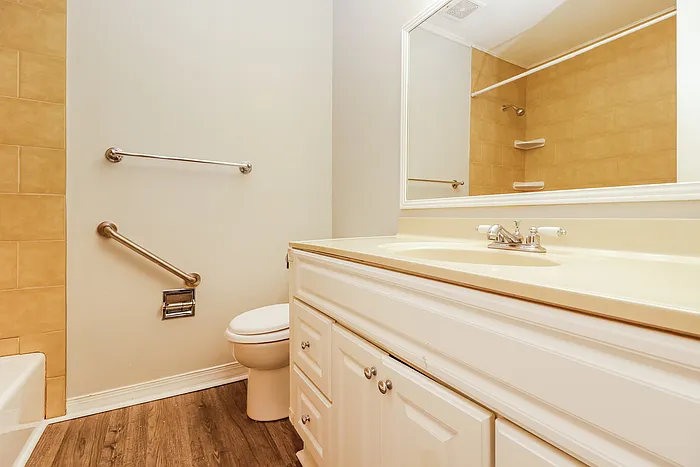 212 Woodward Blvd — Photo 9