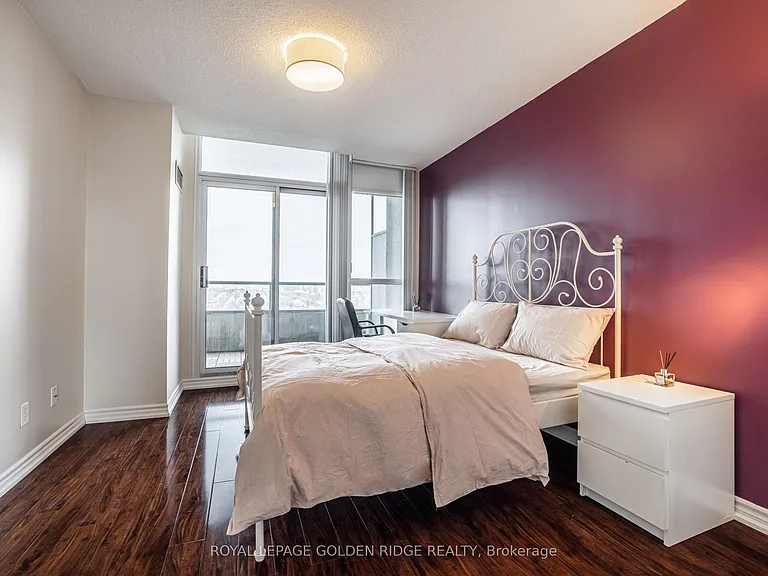 18 Spring Garden Ave #1506 — Photo 4