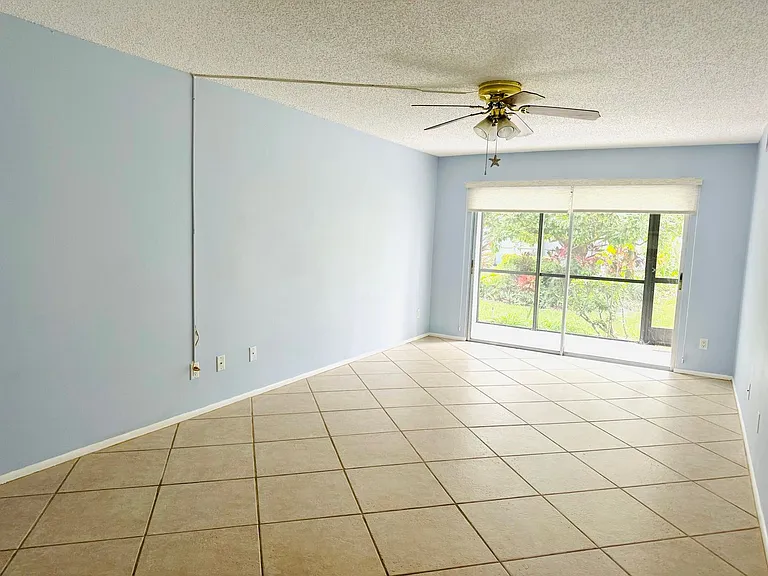 5649 Midnight Pass Rd — Photo 7
