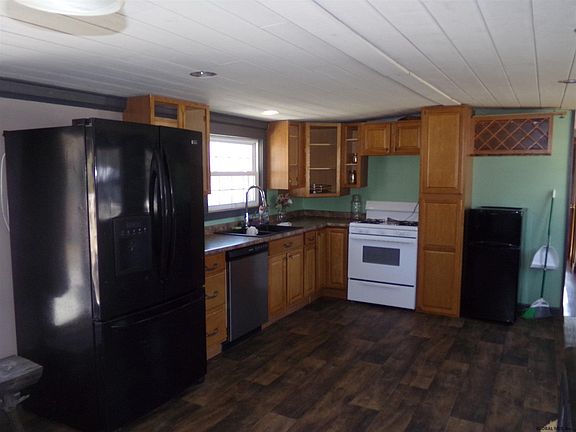 5th image of 51 1/2 Union St