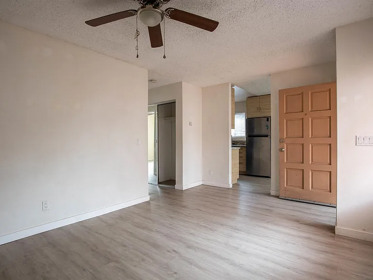 3513 Herman Ave — Photo 4