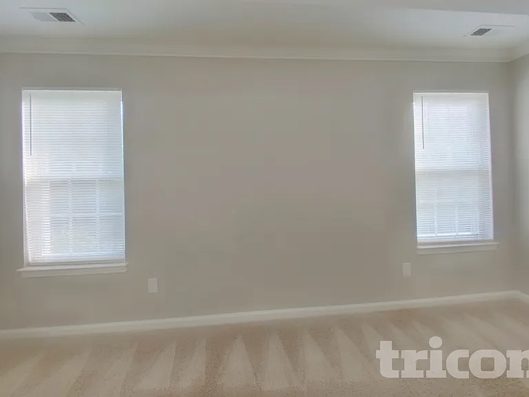 6902 Fenwick Dr — Photo 9