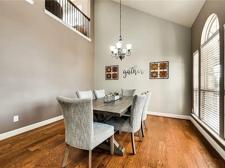 3824 Jeanette Ln — Photo 9