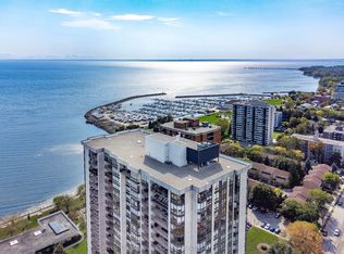 Ennisclare II on the Lake, Oakville, ON L6L 5V2