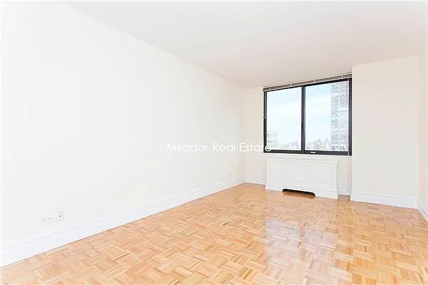 Rented by Mirador Real Estate | media 16