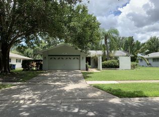 2666 Clubhouse Dr N, Clearwater, FL 33761