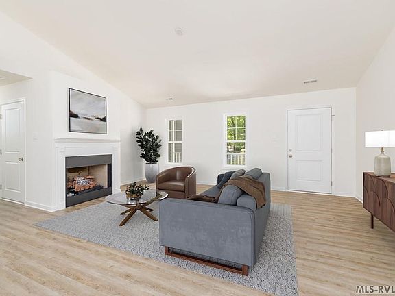 5th image of 285 Dogwood Dr