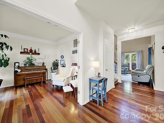 5th image of 3756 Leela Palace Way