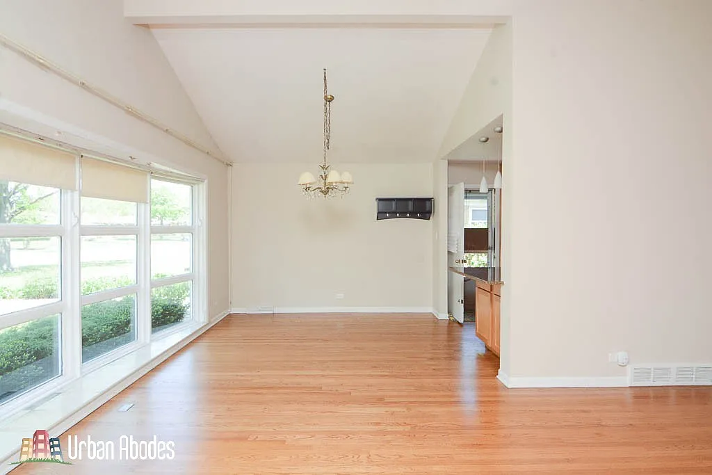 8117 Central Ave — Photo 3