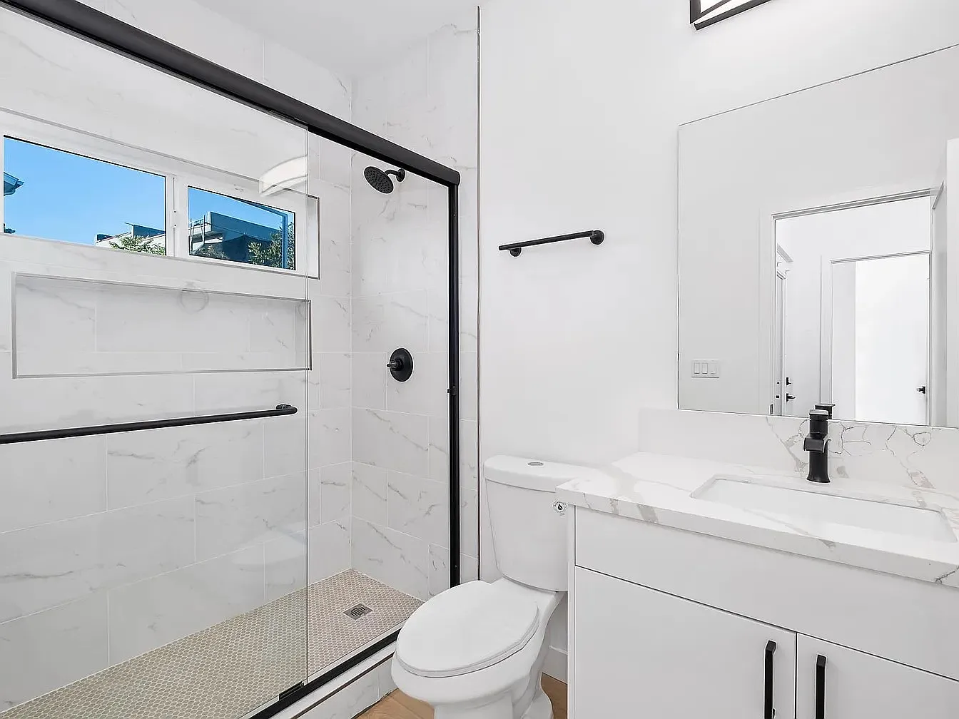 4 bed, 1200 sqft, $5,000 — Photo 4