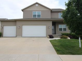 565 Raleigh Ln, Marion, IA 52302