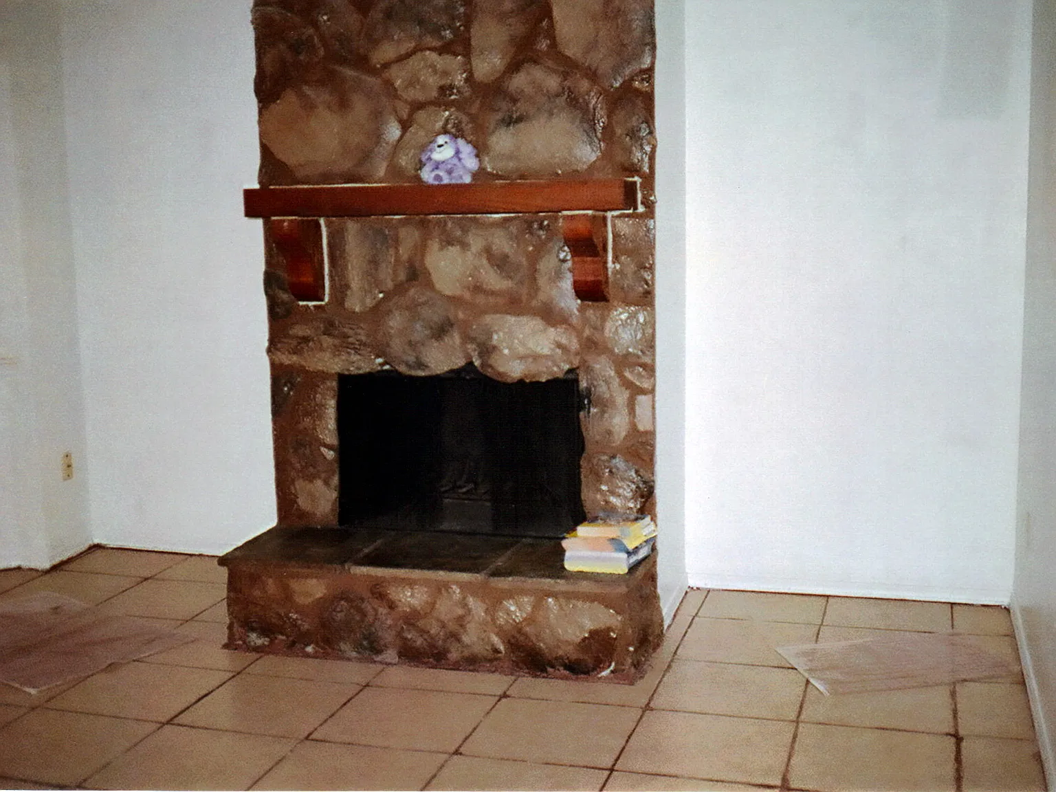 1511 Kings Rd — Photo 2