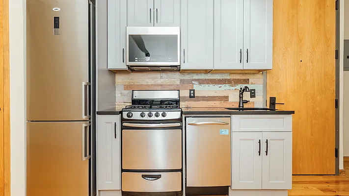 Rented by Nooklyn NYC LLC | media 33