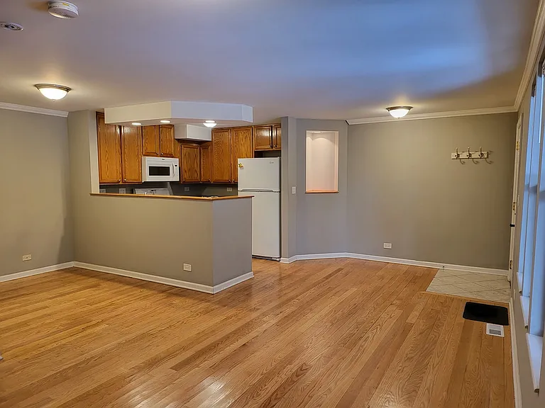2403 W Flournoy St #A — Photo 7