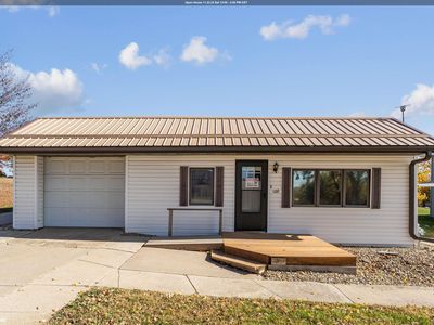 128 Main St, Grinnell, IA, 50112