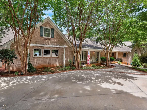 575 Cedar St, Lavonia, GA 30553