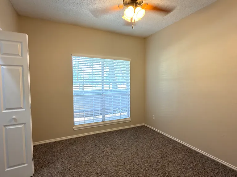 5102 80th St #126 — Photo 23