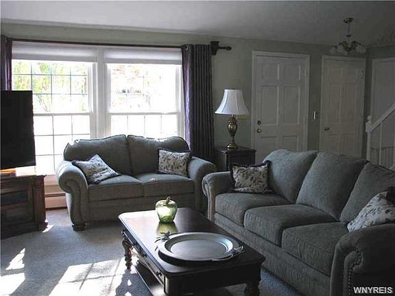 4th image of 34 Carey Dr