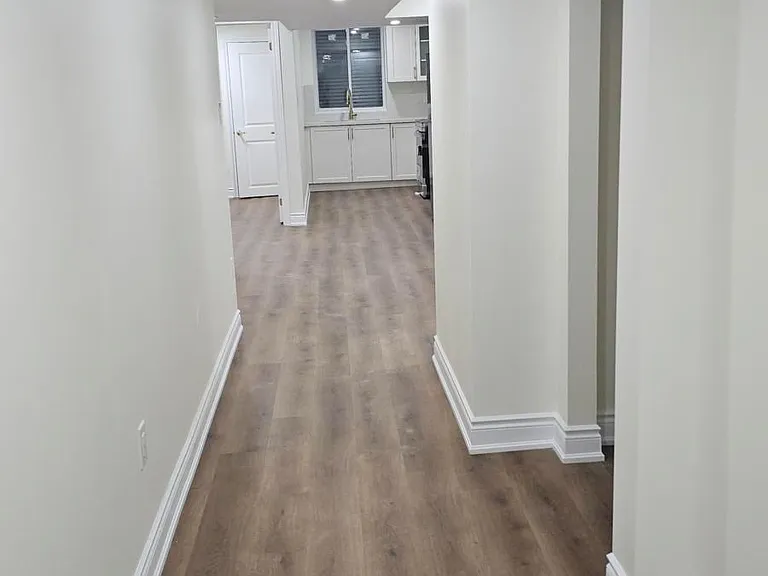 9 Vickery St E #BASEMENT — Photo 3