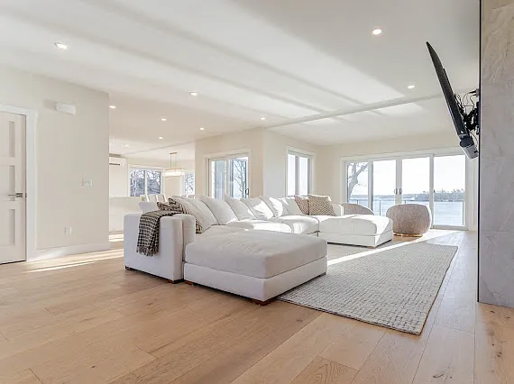 4 bed, 4500 sqft, $13,500 — Photo 3