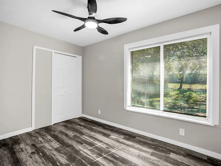 125 Vandenburg Dr — Photo 14