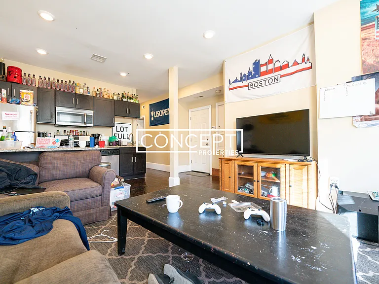 11 Carmel St #2 — Photo 5