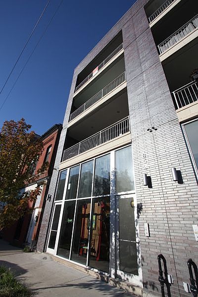 1st image of 852 N California Ave APT 2S