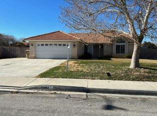 7042 Loma Vista Ave, Hesperia, CA 92345